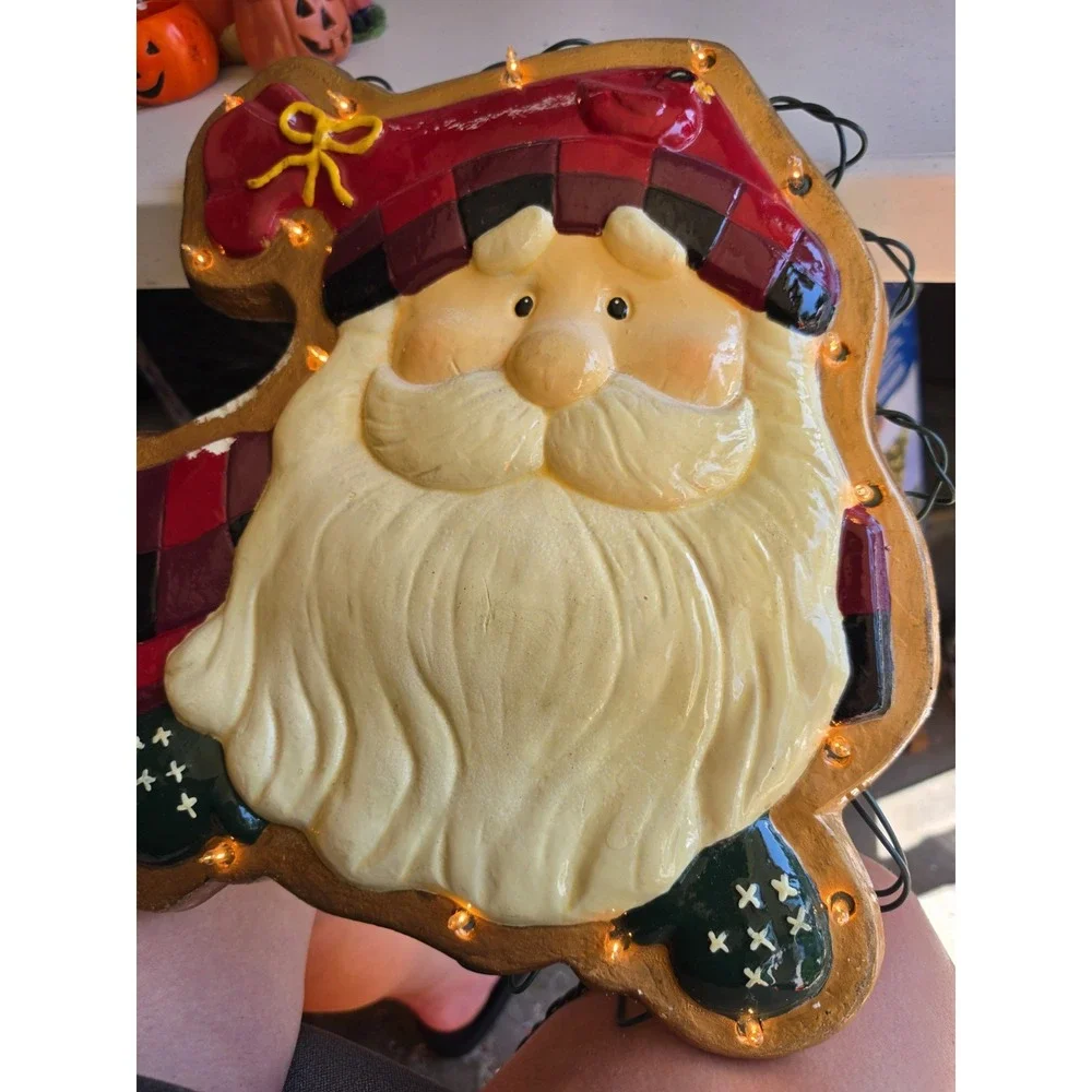 Sylvania YULESCAPES Santa Christmas Light Up Decoration Indoor Outdoor Open Box